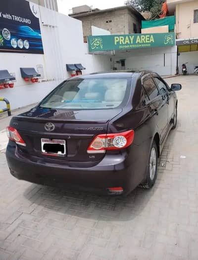 Toyota Corolla Altis 2012