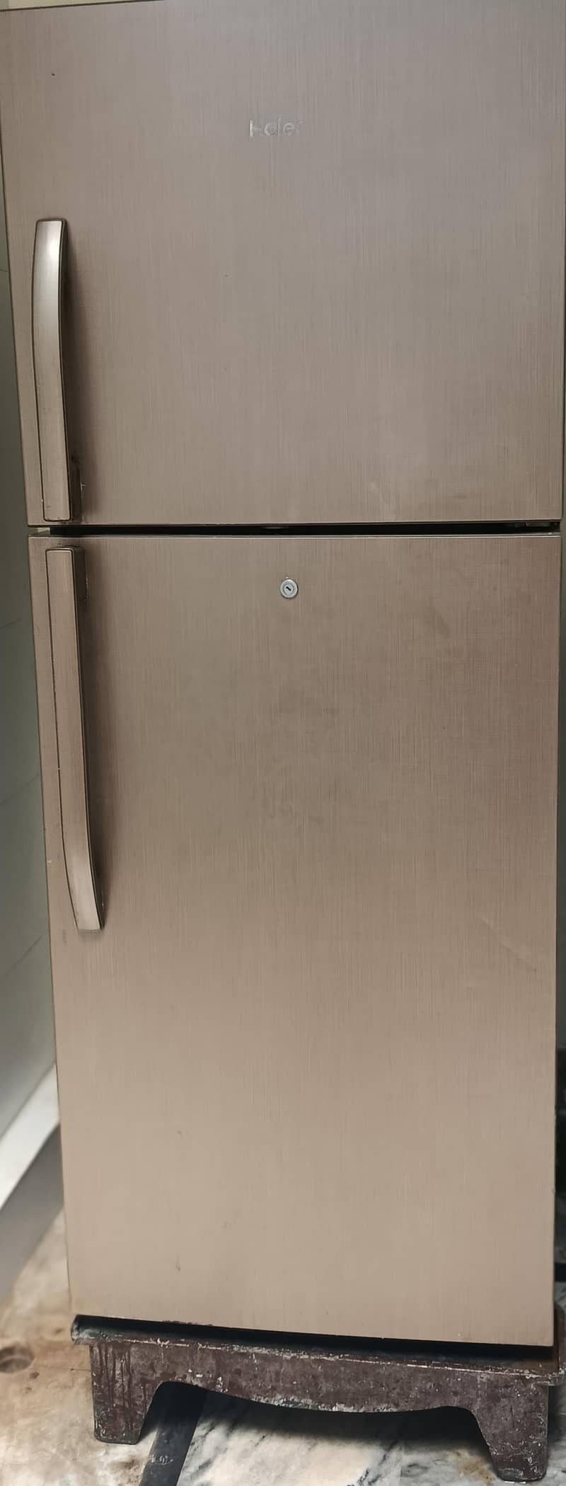 Refrigerator 1