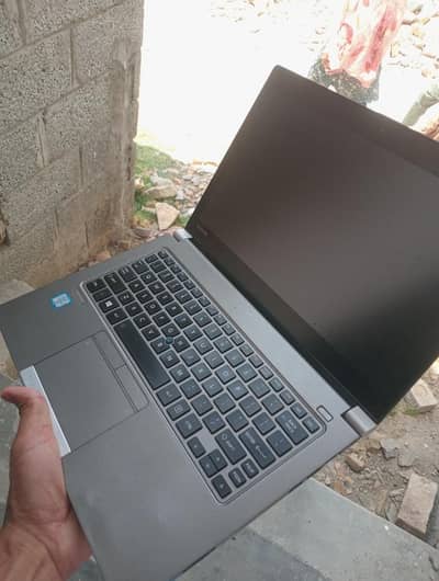 Toshiba Z30 i5 6th gen Touchscreen