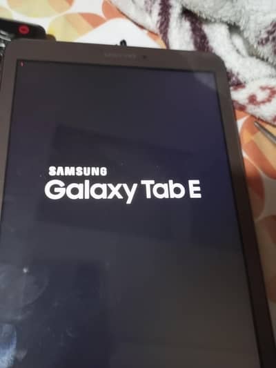 SAMSUNG GALAXY TAB - E