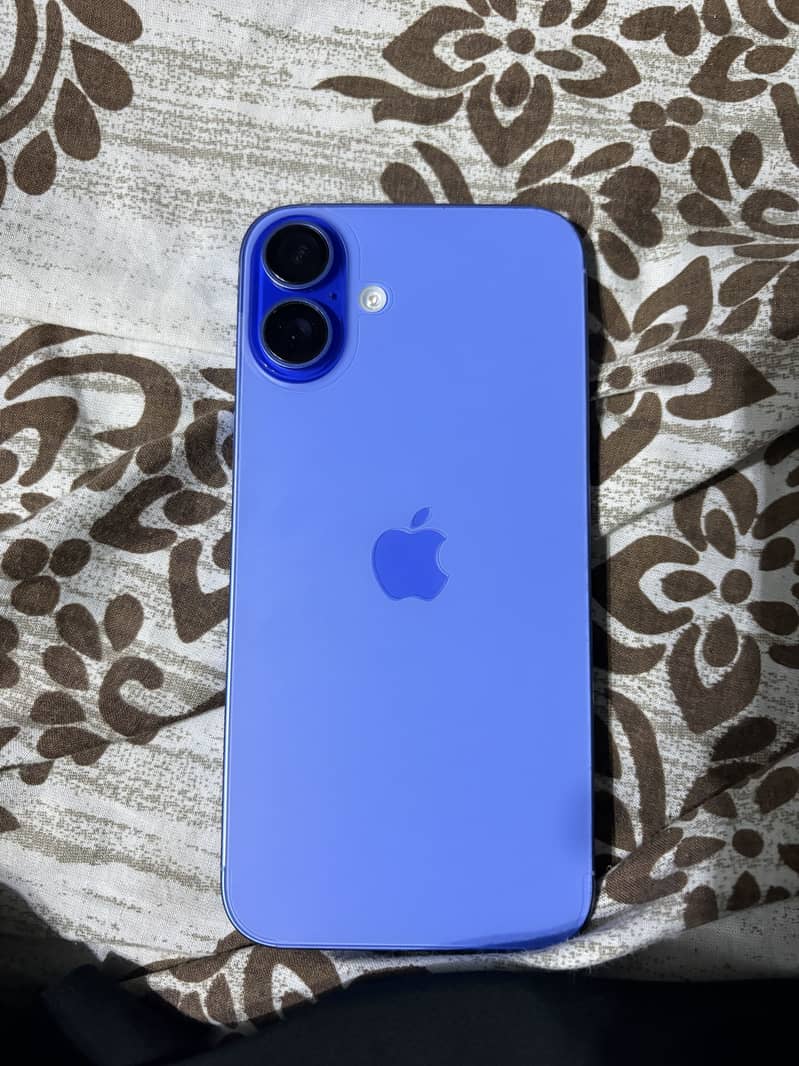 iPhone 16 plus 2
