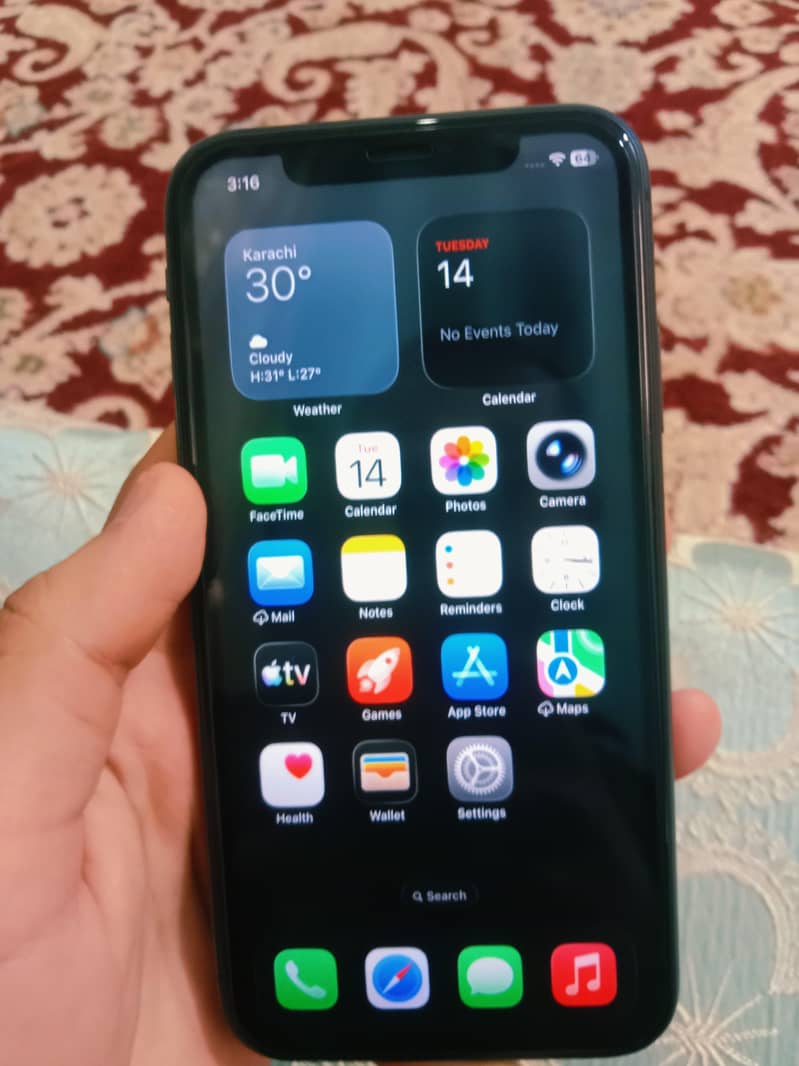 Apple iPhone 11 7