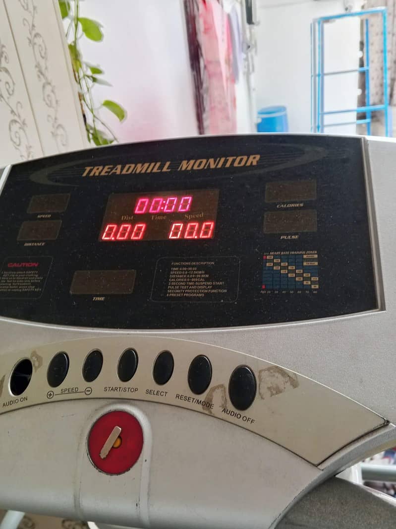 TREADMILL-AUTO 1