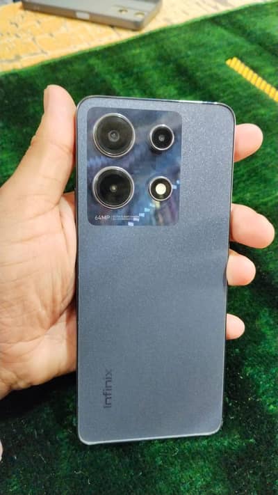 Infinix Note 30