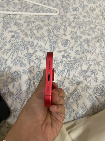 Iphone 14  jv. condition 10/10 bth 85% scratch less