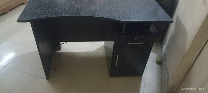 Brand new Office table