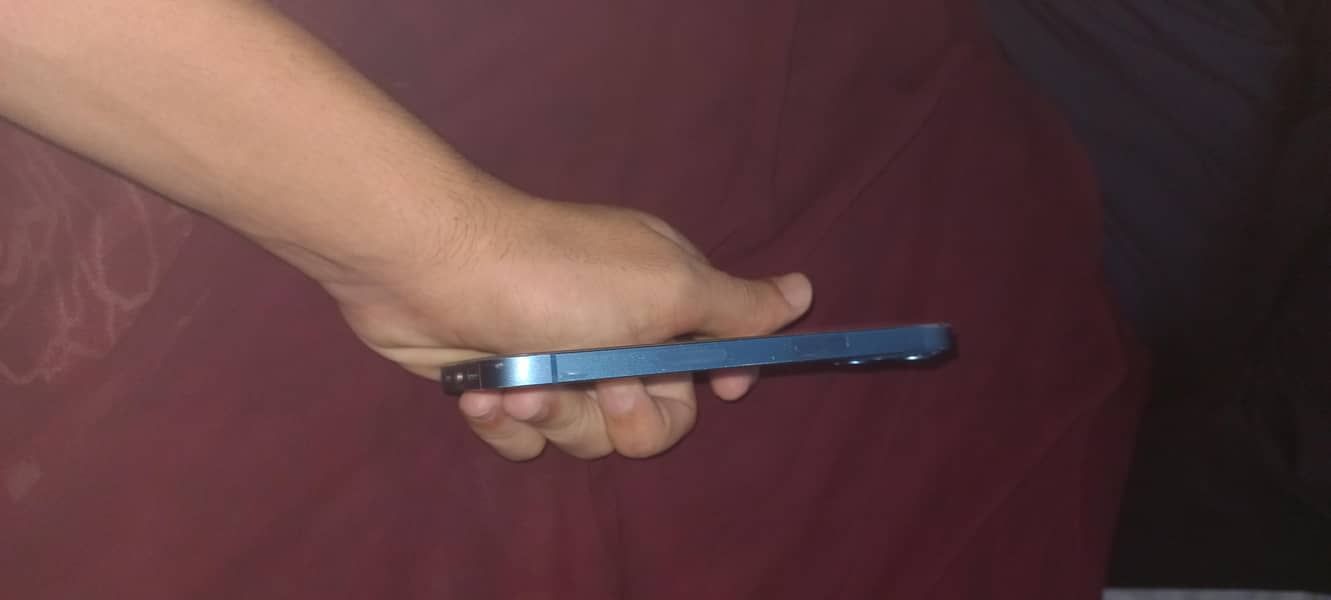 Apple iPhone 13 1