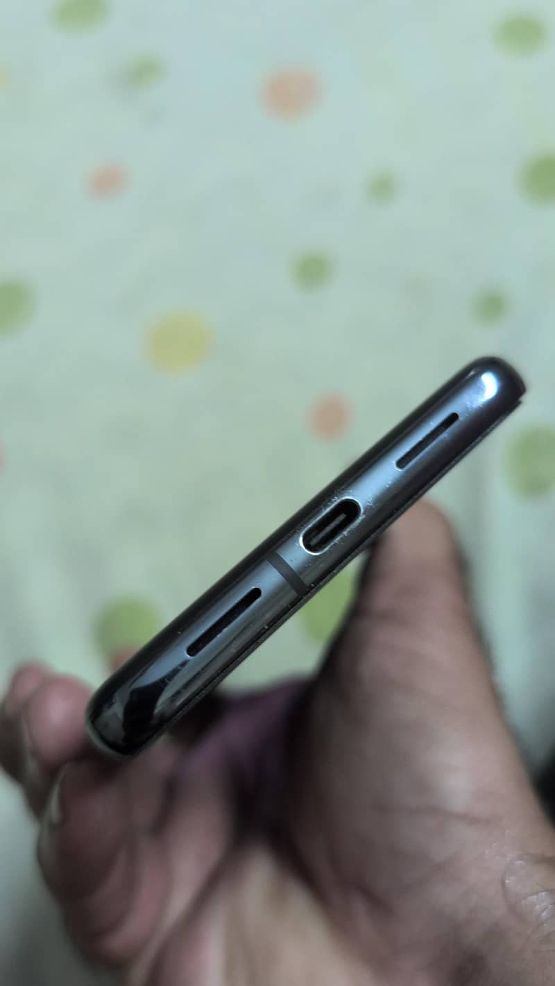 Google Pixel 8 Pro 6