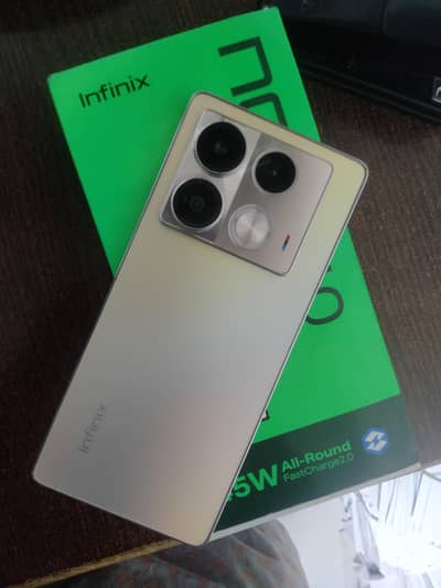 Infinix Note 40 8gb 256gb with box read add