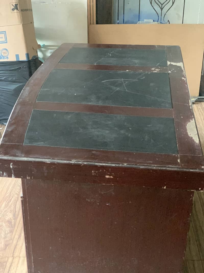 Computer table or side table with 3 drawers 2