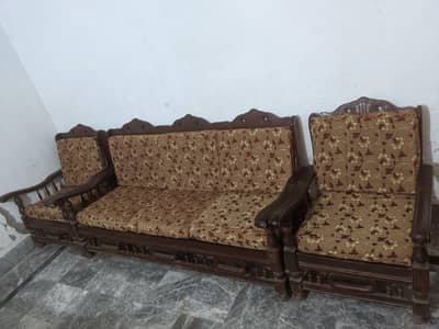 Wooden SWooden Sofa Set (3+1+1) with 10 Soft Sofa Cushion / Gadi