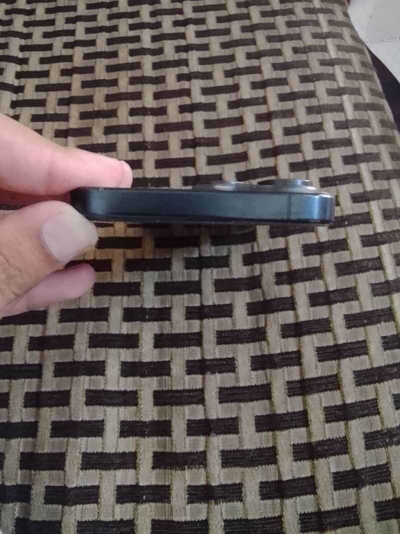 iPhone 15 pro max 0