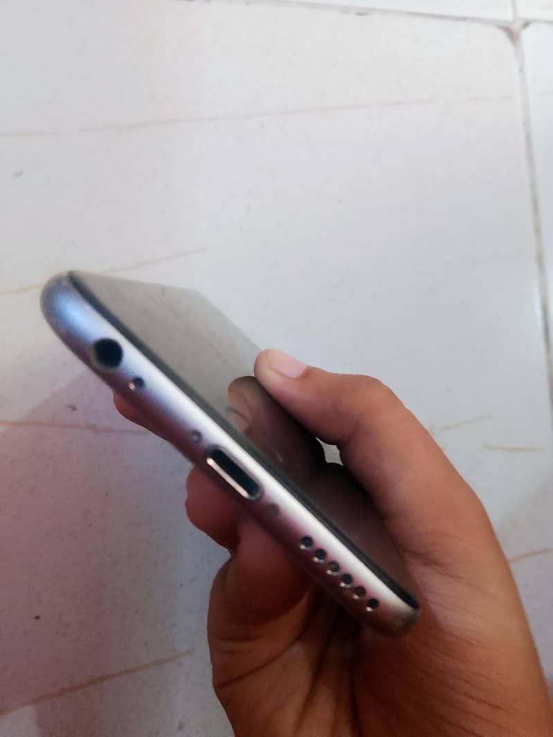 Apple iPhone 6 1