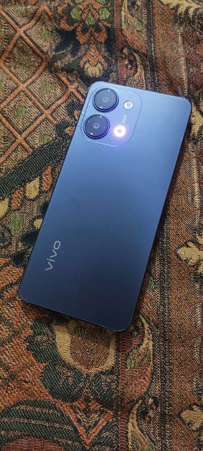 Vivo y 11D box open only
