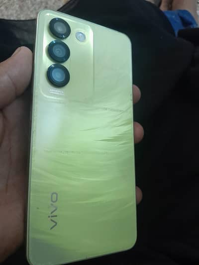 Vivo Y100