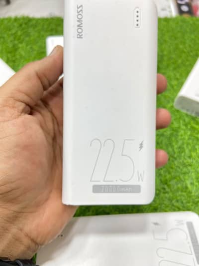22.5 watt fast charging 20000 MH big battery with sense technology