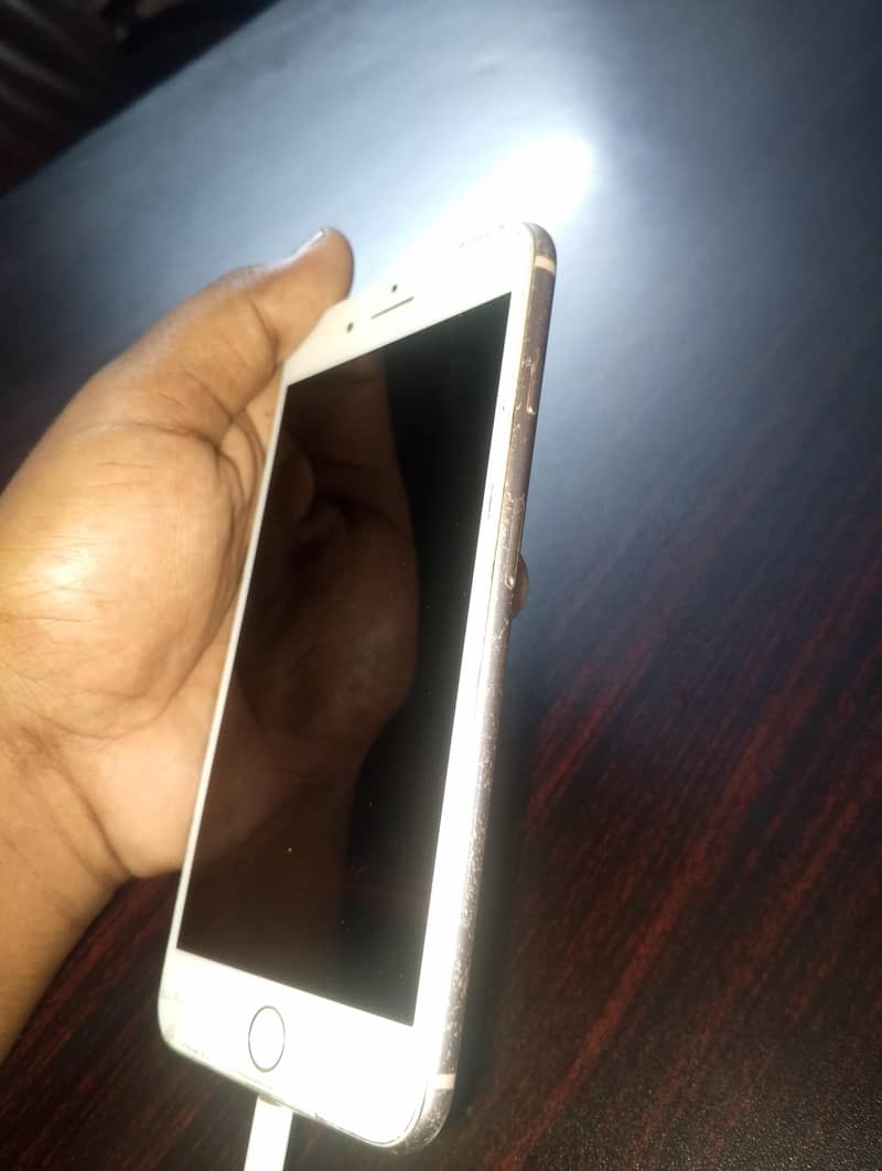 Apple iPhone 8 Plus 2