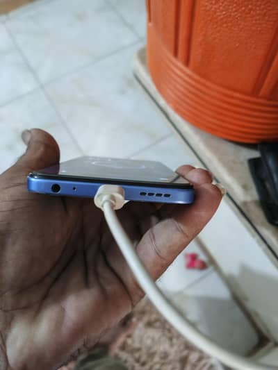 Infinix hot60i 6/128
