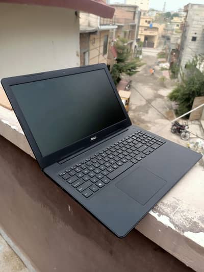 Dell core i5 6th generation laptop 8gb ram 15.6 led numeric keypad