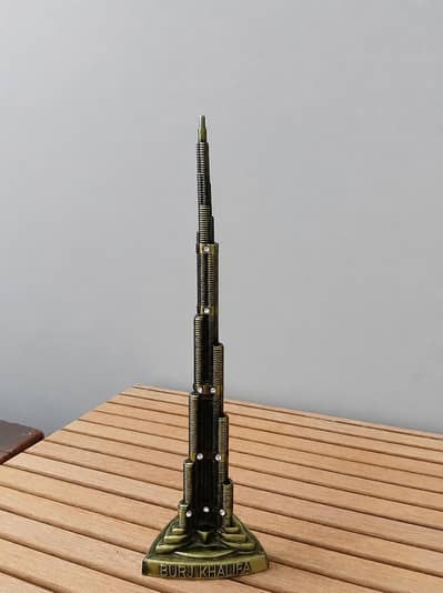 Burj Khalifa Show Piece