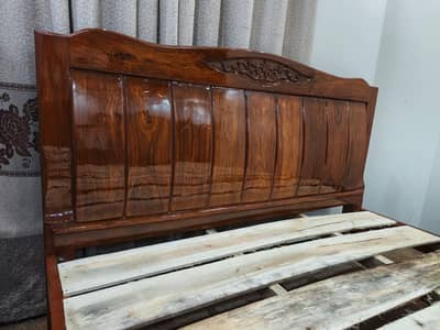King Size solid wood brand new condition bilkul use nhi hwa