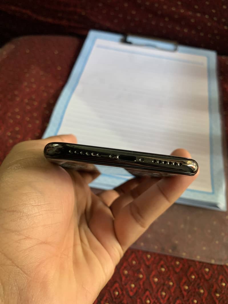 Apple iPhone X 2