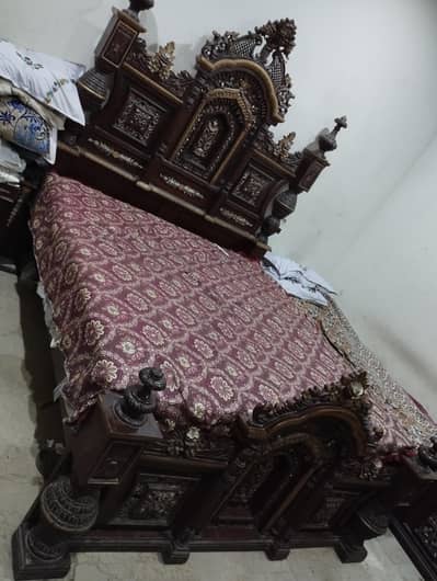 Chinioti King size Bed - Sofa - Dressing table - Show Case