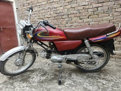 UNITED 100 RED 2015 MODEL