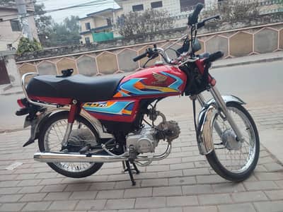 HONDA 70 2026 RED COLOUR 6000KM DRIVEN