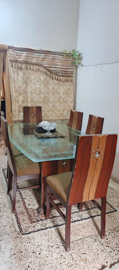 6 Seater Dining Table Wooden + Glass top