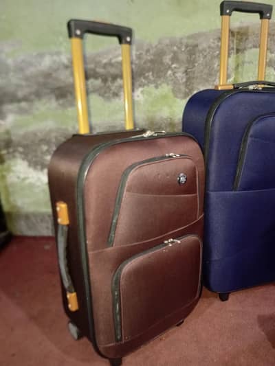 luggage trolly
