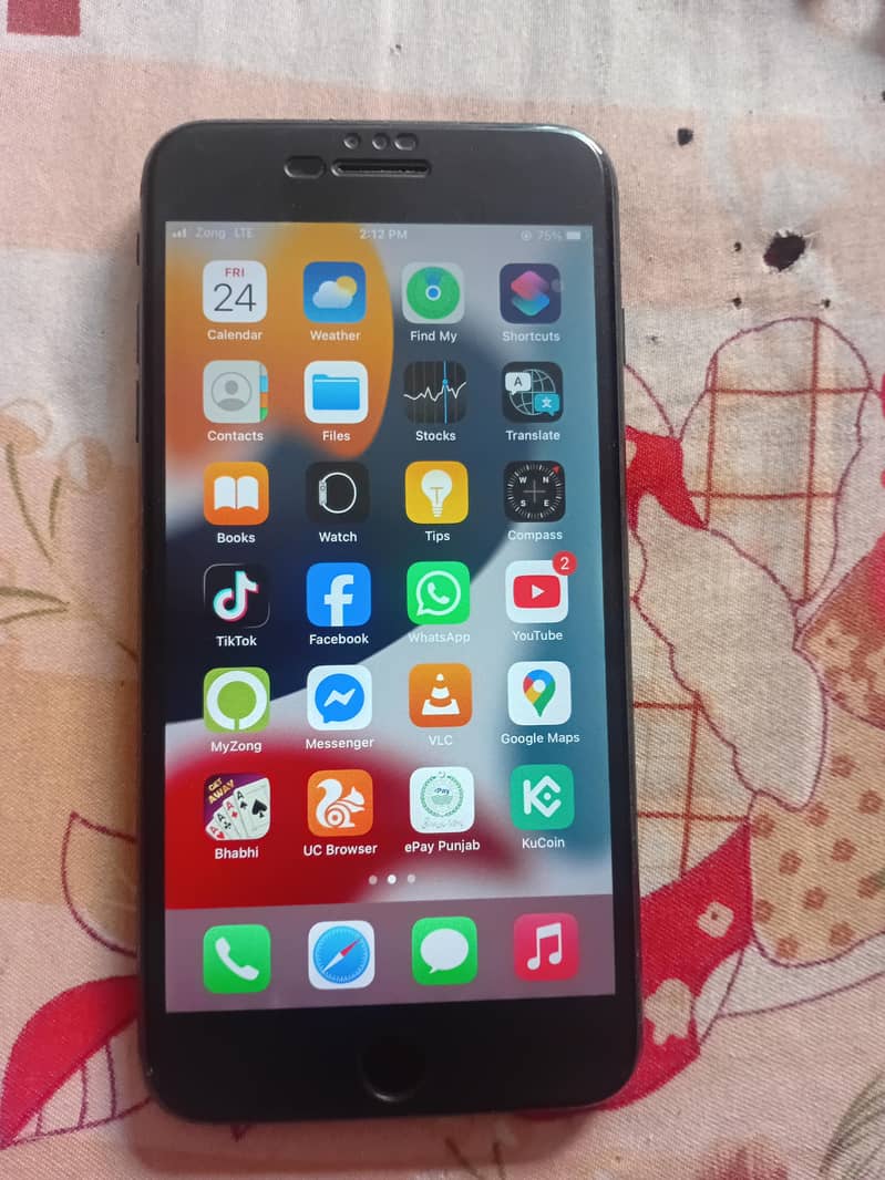 Apple iPhone 7 Plus 0