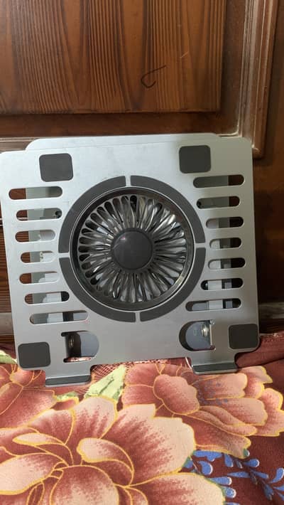 Laptop cooling pad