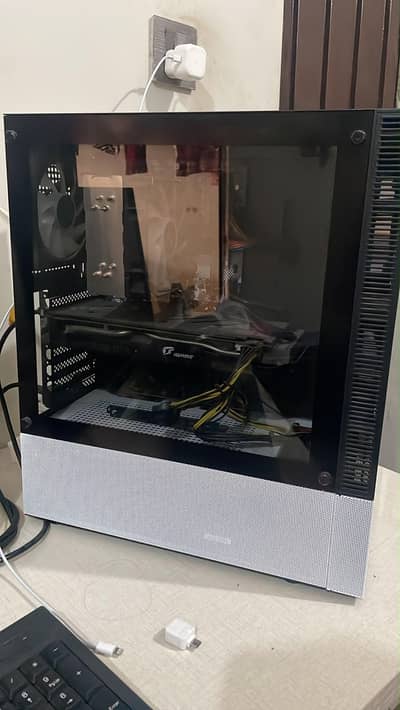 Gaming PC RAM: 16GB DDR4 (3200M