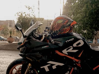 Taro GP 1 400cc