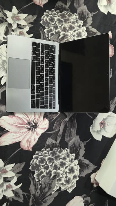 Apple MacBook Air 13" 2018 | Core i5 | 8GB RAM | 128GB SSD |