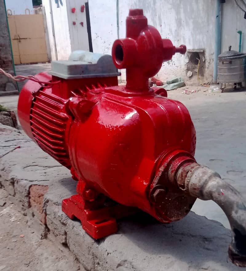 Lal Pump 1