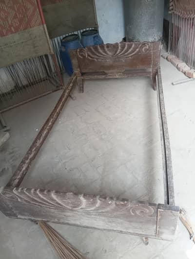Single Bed Frame (Used) – Rs. 3,000 (Negotiable)