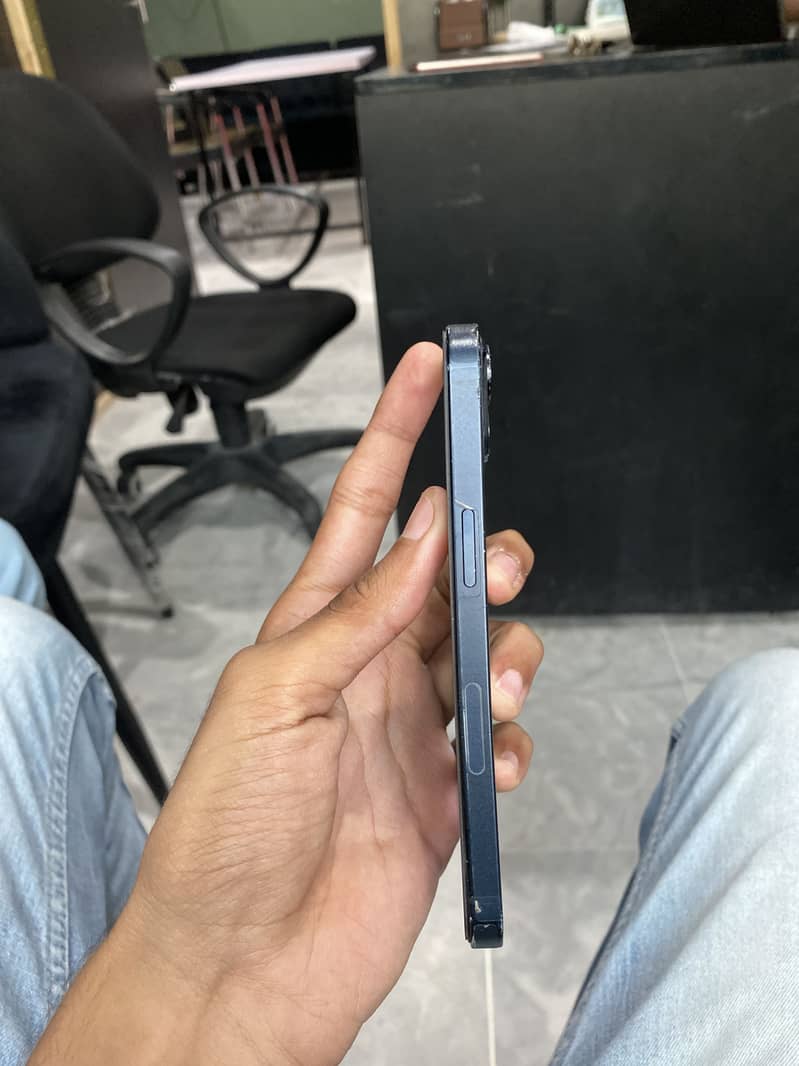 Iphone 13 2