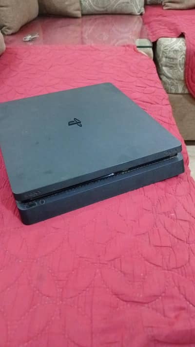 PS4 BUNDLE ALERT!!! VERY GOOD CONDITION WITH 7 AAA TITLES GAMES