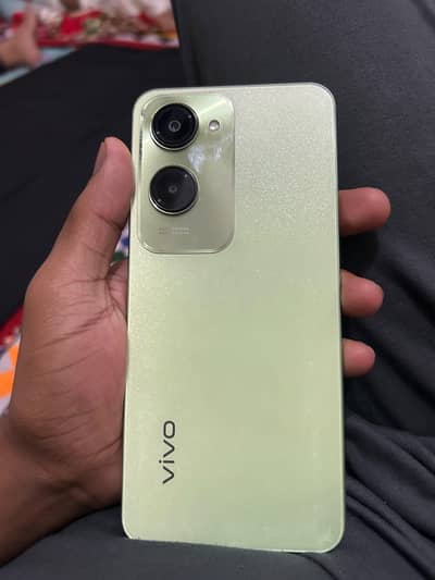 Vivo Y18
