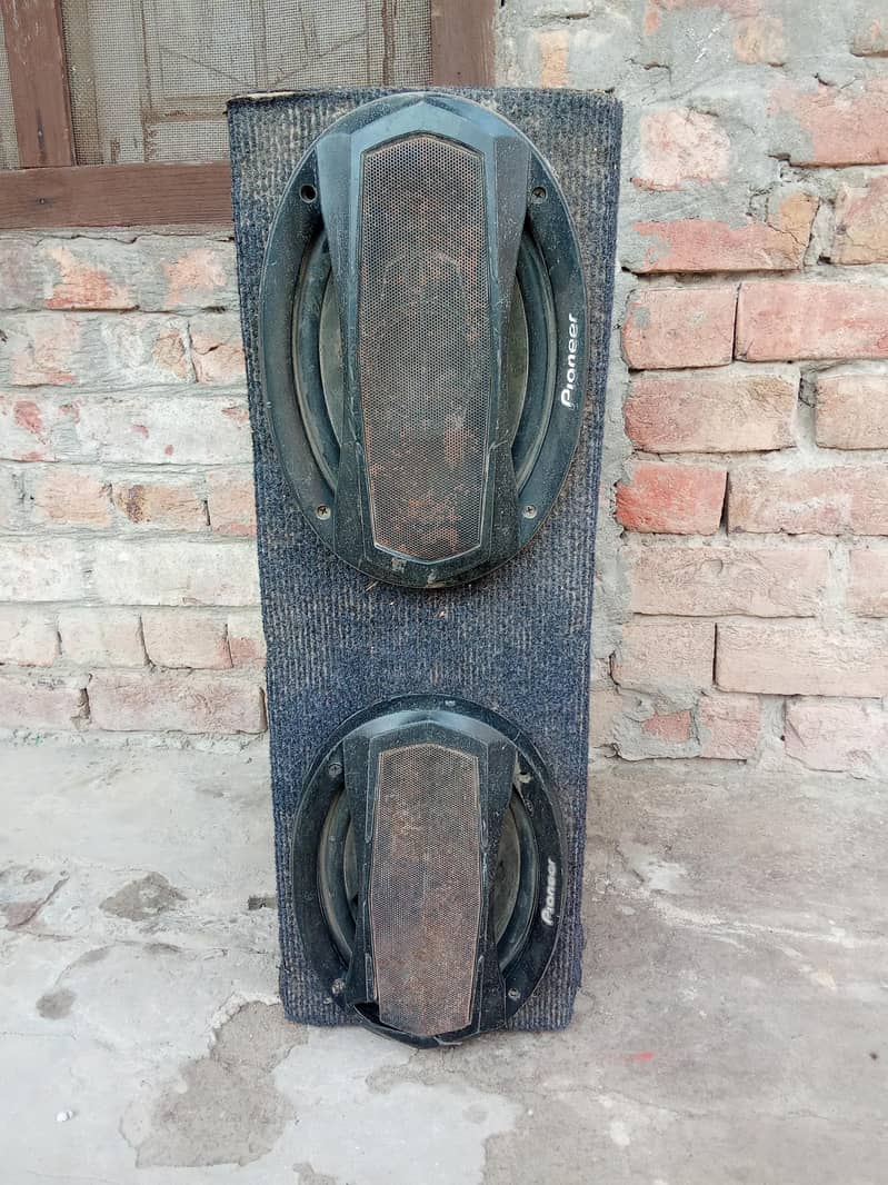 speaker 0
