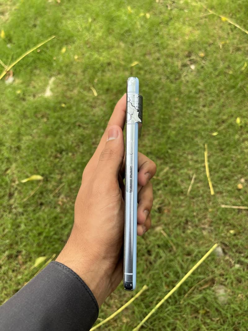 Google Pixel 8 Pro 1