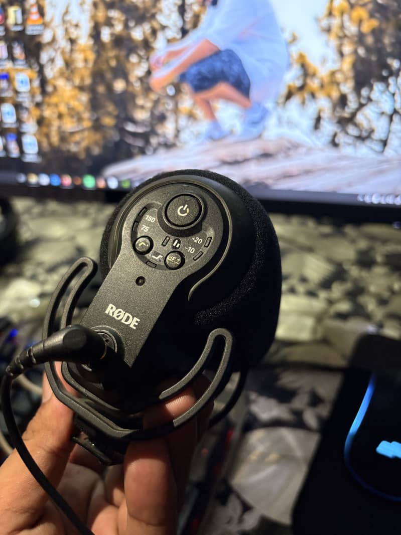 Rode Pro+ vlogging mic 4