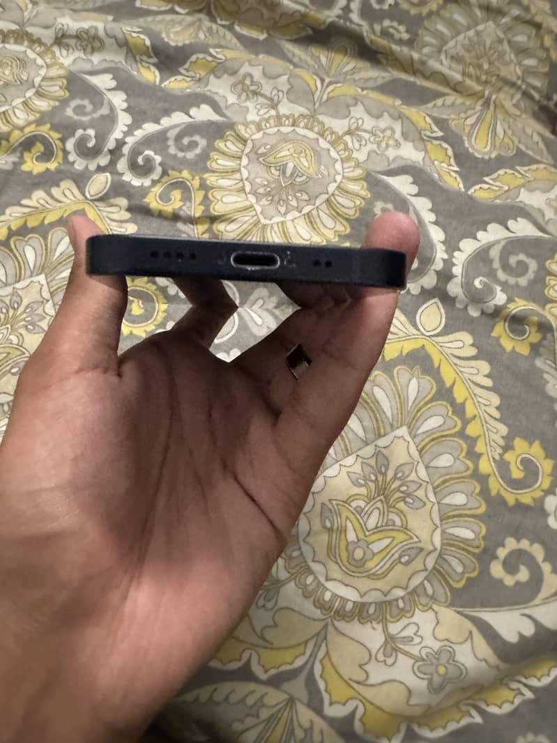 Iphone 12 mini 0