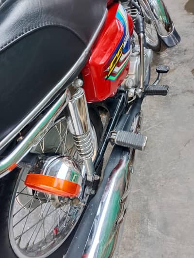 125 22 model double Saman watsapp no 03326903661