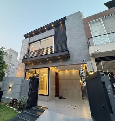 5 MARLA MODERN DESIGN HOUSE FOR RENT IN DHA PHASE 9