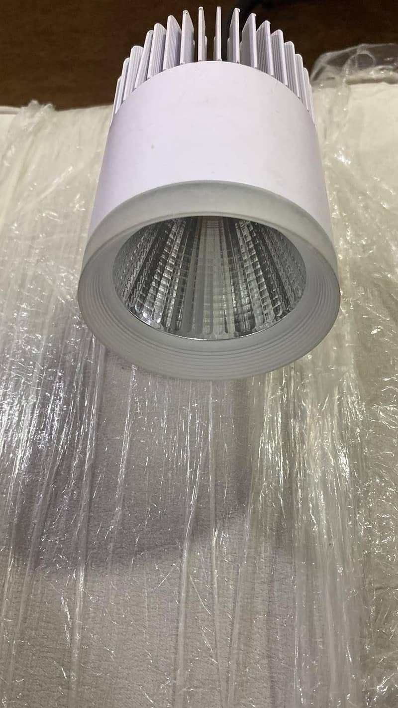 Track Light 0
