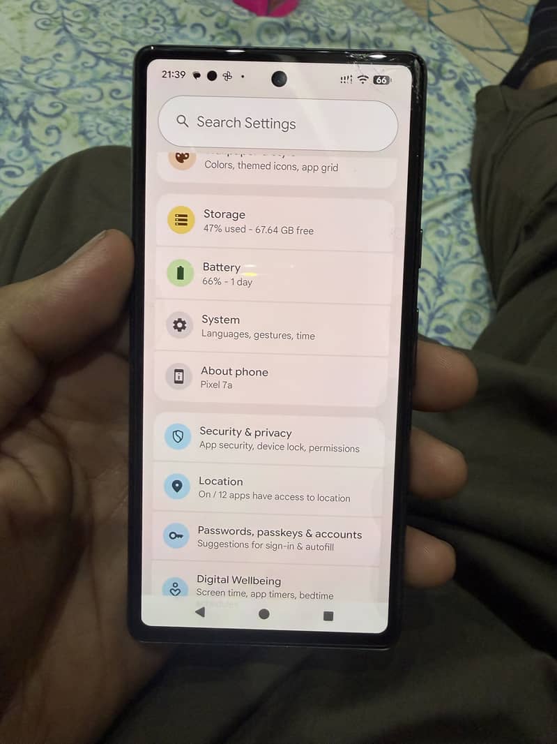 Google pixel 7a 5