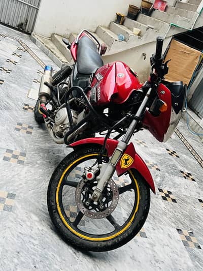 Ybr 2015 Model 10/10 Full Genuine